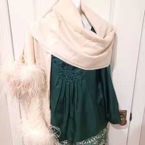 NWT Ivory Pashmina with Ostrich Feather Trim 28x82